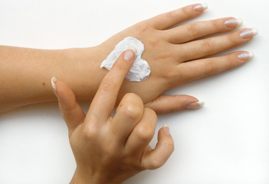 Κρέμα χεριών για αναζωογόνηση δέρματος